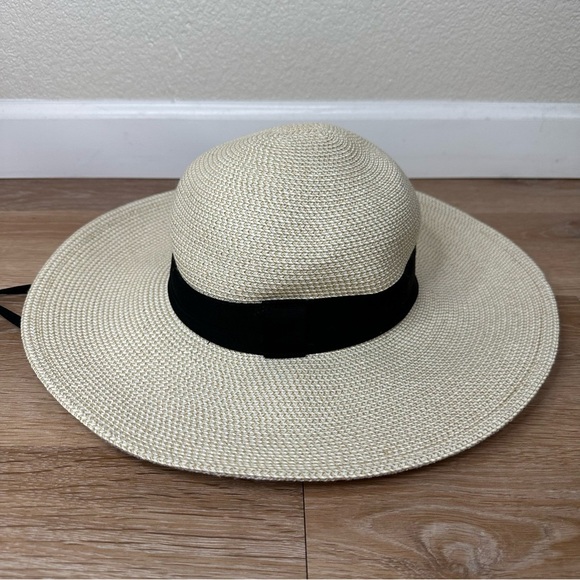 Solar Escape Wide Brim with drawstring Sun Hat, OS - Picture 4 of 11